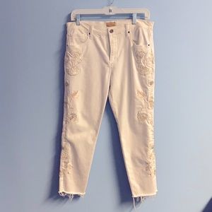 Embroidered white jeans